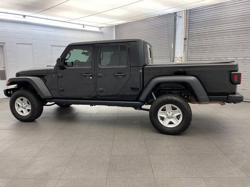 Certified 2022 Jeep Gladiator Sport w/ Trailer Tow Package image 8