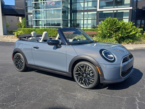 New 2026 MINI Cooper S image 2