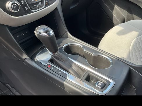 Used 2020 Chevrolet Equinox LS w/ LS Convenience Package FWD image 25