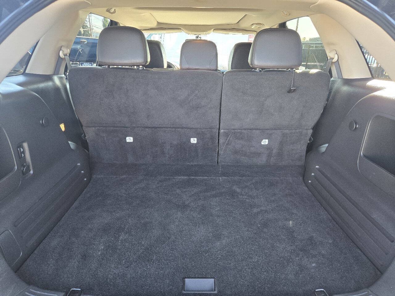 Used 2013 Ford Edge SEL FWD image 6