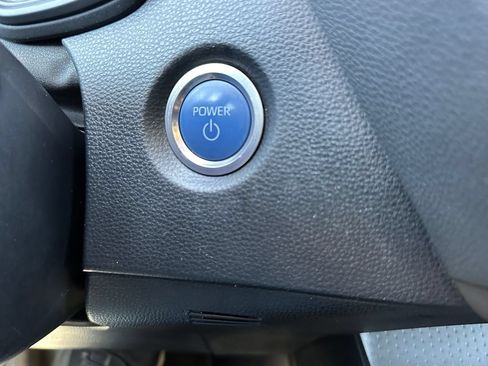 Used 2022 Toyota Corolla LE FWD image 30