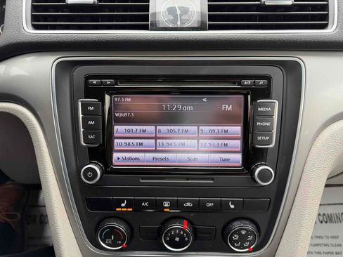 Used 2015 Volkswagen Passat 1.8T Limited Edition image 25