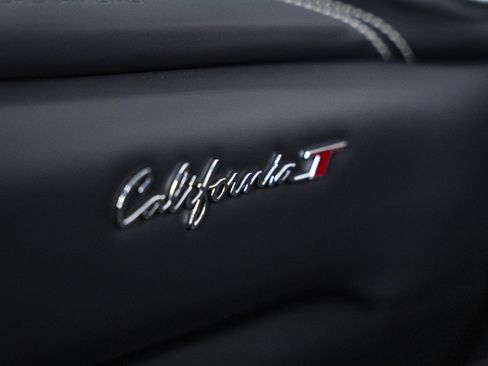 Used 2017 Ferrari California T image 51