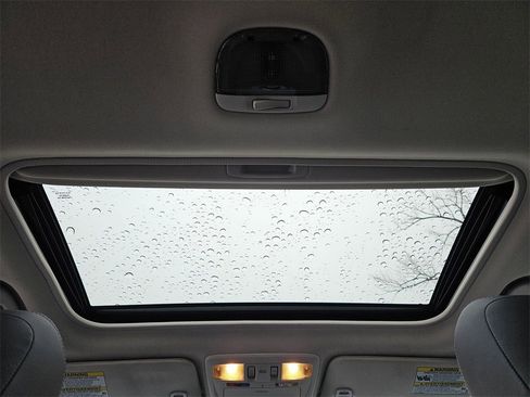 Used 2018 Subaru Legacy 2.5i Limited image 19