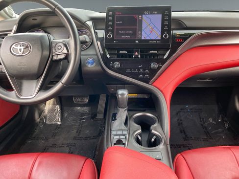 Used 2021 Toyota Camry XSE w/ Navigation Upgrade Package image 11