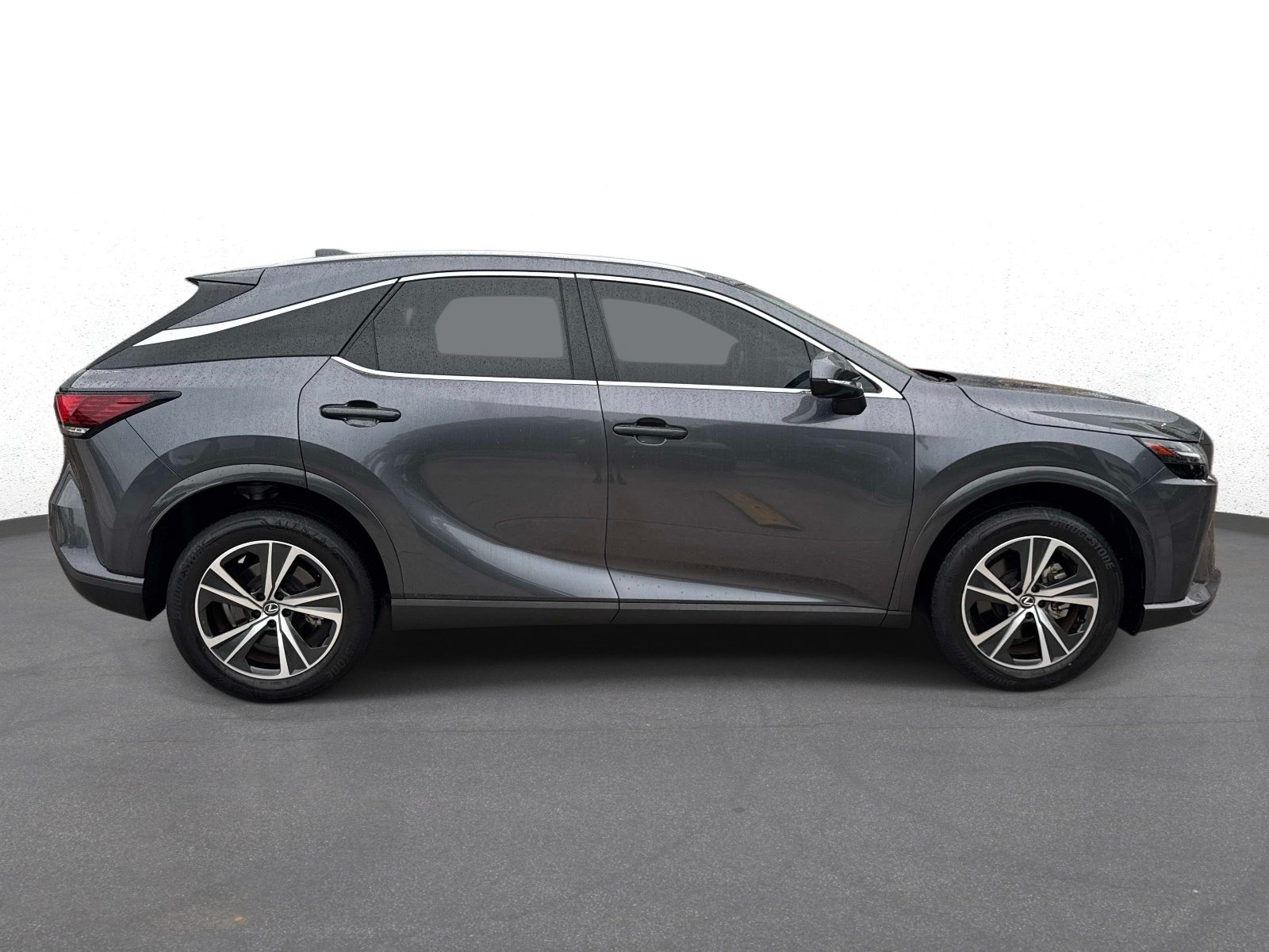 Used 2024 Lexus RX 350 Premium w/ Accessory Package (Z1) FWD image 2