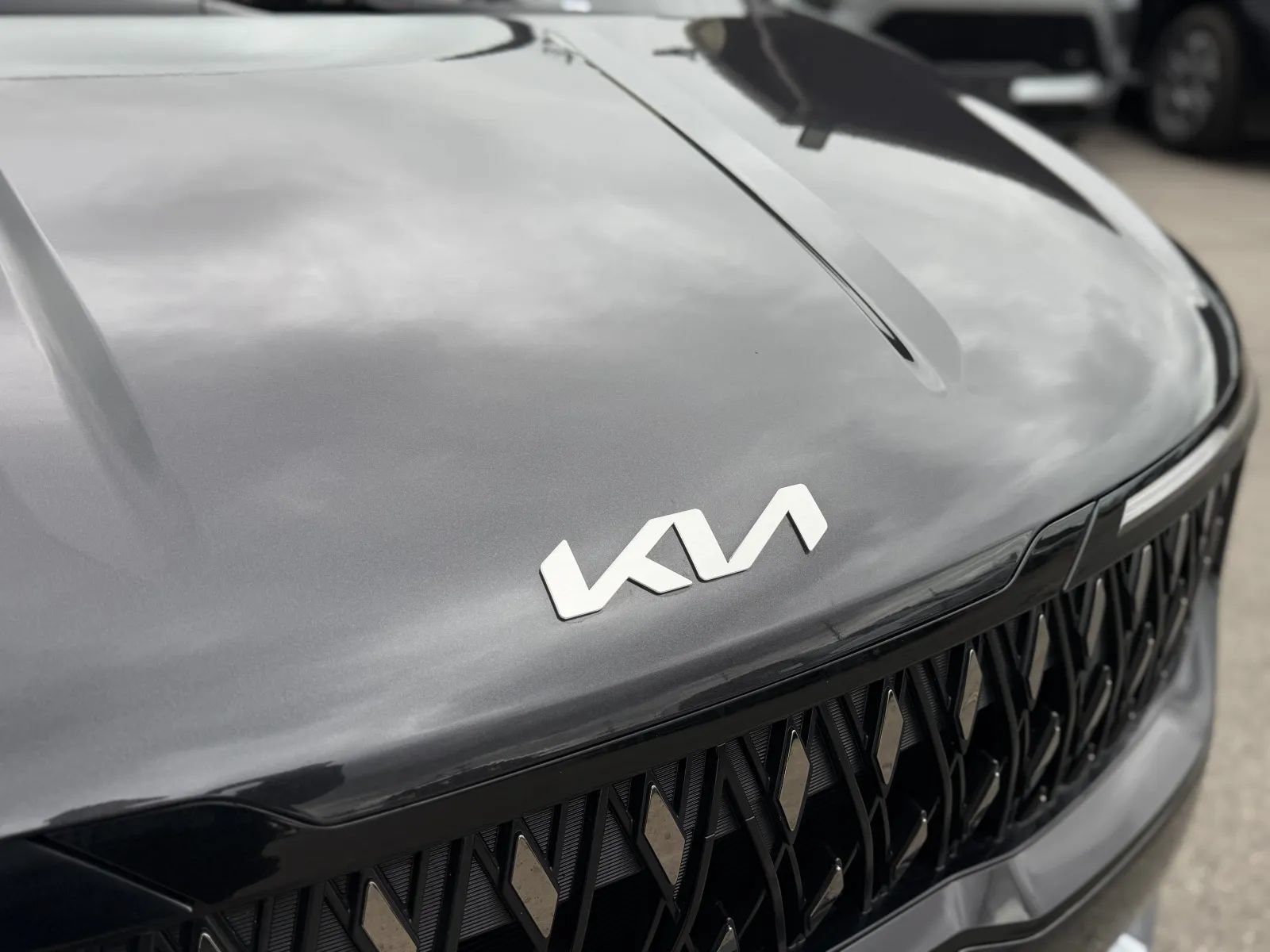 Used 2026 Kia Carnival FWD image 42