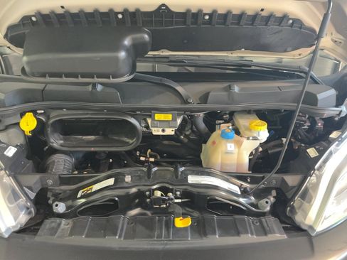 Used 2024 RAM ProMaster 3500 w/ Premium Convenience Group FWD image 27