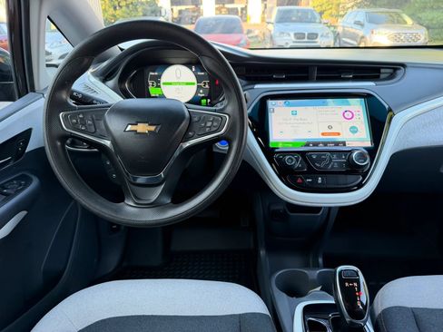 Used 2020 Chevrolet Bolt LT FWD image 6