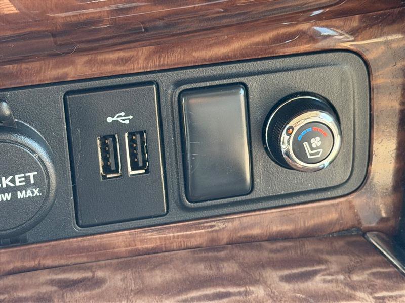 Used 2019 Nissan Armada Platinum w/ Captain's Chairs Package AWD/4WD image 53