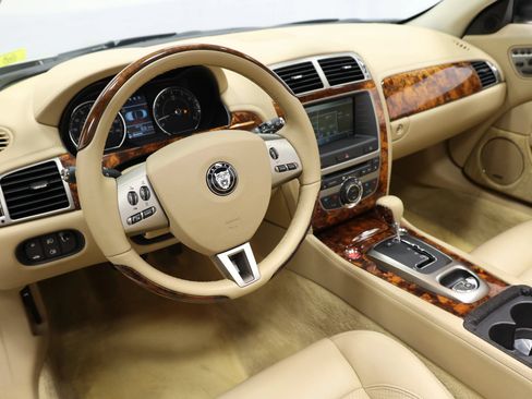Used 2007 Jaguar XK Convertible RWD image 2