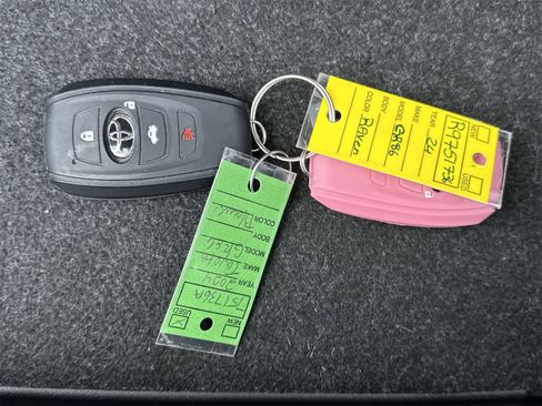 Used 2024 Toyota GR86 image 21