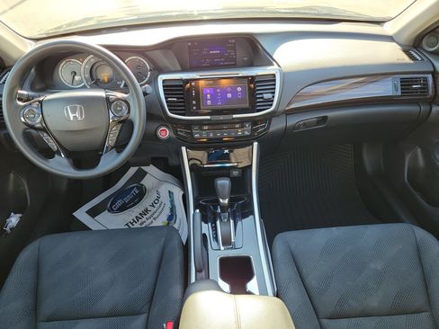 Used 2016 Honda Accord EX image 8