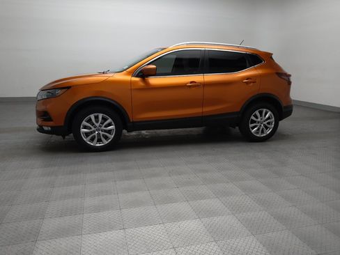Used 2022 Nissan Rogue Sport SV FWD image 2