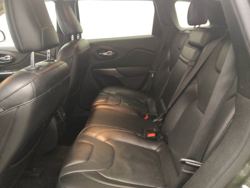 Used 2019 Jeep Cherokee Limited AWD/4WD image 18