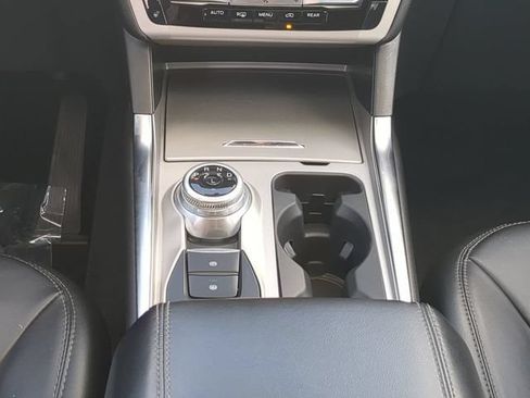 Certified 2023 Ford Explorer XLT w/ Equipment Group 202A AWD/4WD image 19