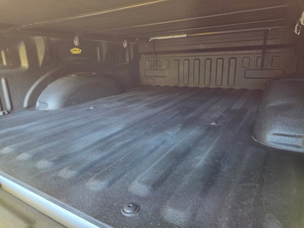 Used 2016 Ford F150 XLT AWD/4WD image 9