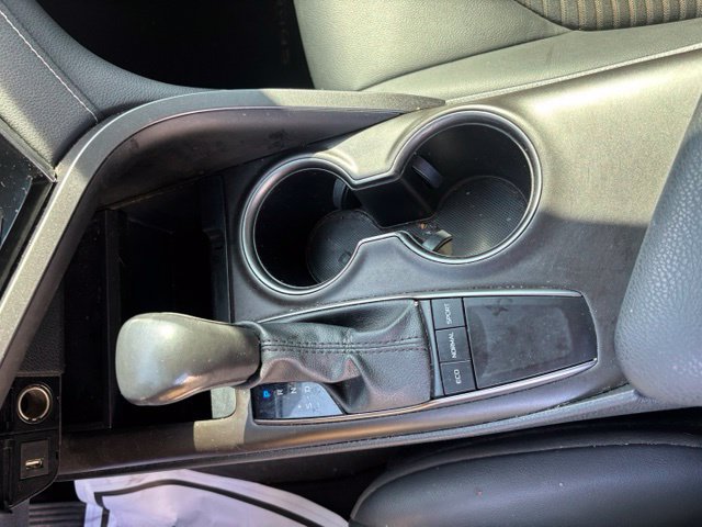 Used 2023 Toyota Camry SE FWD image 19