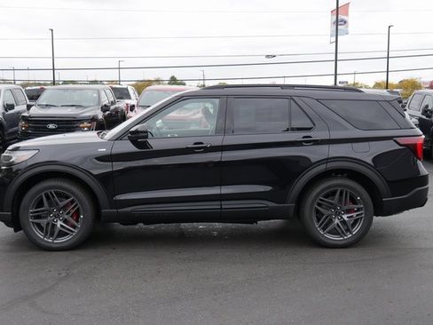 New 2026 Ford Explorer ST-Line w/ ST-Line Street Pack image 9