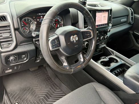 Used 2022 RAM 1500 Big Horn w/ Night Edition AWD/4WD image 4