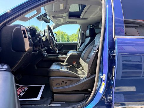 Used 2016 GMC Sierra 2500 Denali w/ Duramax Plus Package AWD/4WD image 23