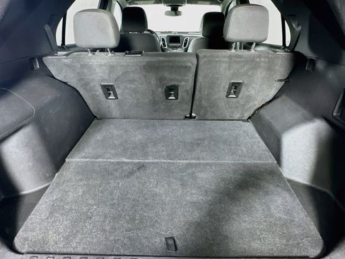 Used 2022 Chevrolet Equinox LT FWD image 27