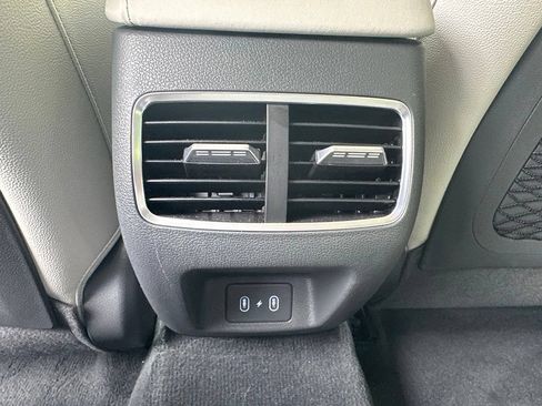 Used 2025 Hyundai Sonata Limited FWD image 26