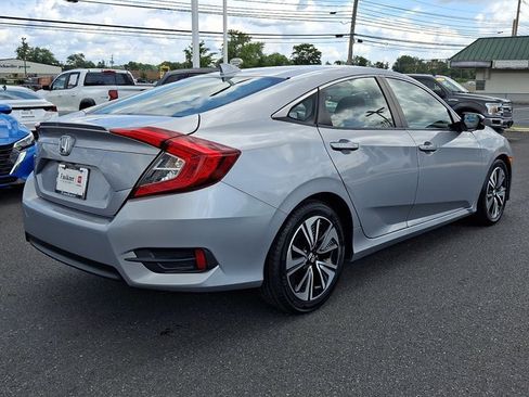 Used 2017 Honda Civic EX-T image 6