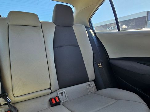 Used 2022 Toyota Corolla LE image 26