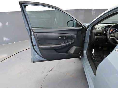 Used 2024 Nissan Sentra SV FWD image 23