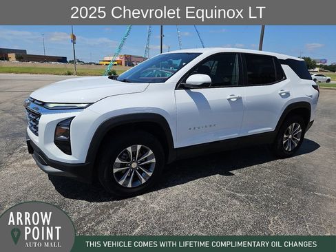 Used 2025 Chevrolet Equinox LT FWD image 5