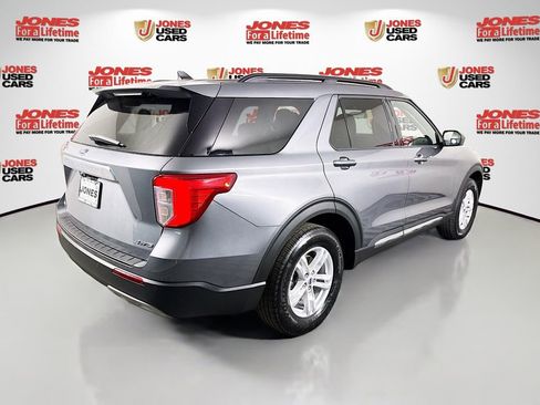 Used 2022 Ford Explorer XLT w/ Equipment Group 202A AWD/4WD image 15