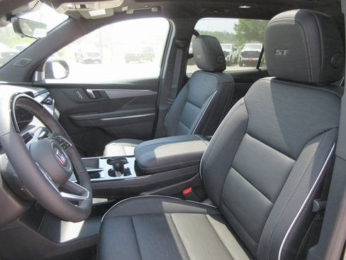 New 2026 Buick Enclave Sport Touring w/ Super Cruise Package AWD/4WD image 12