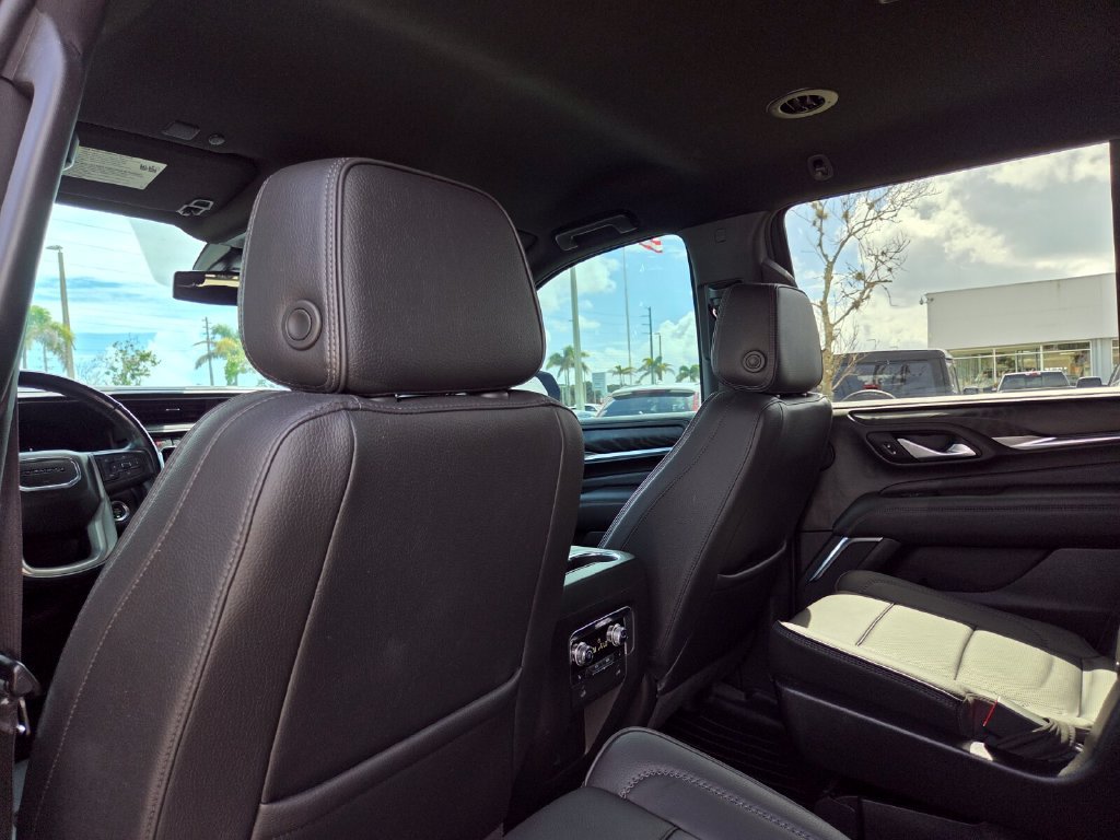 Used 2022 GMC Yukon Denali AWD/4WD image 26