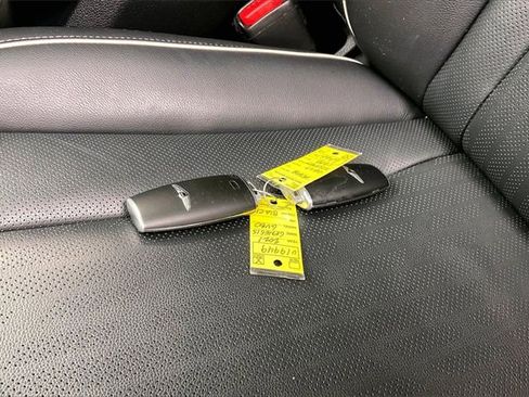 Used 2021 Genesis GV80 2.5T w/ Advanced Package 02 image 14