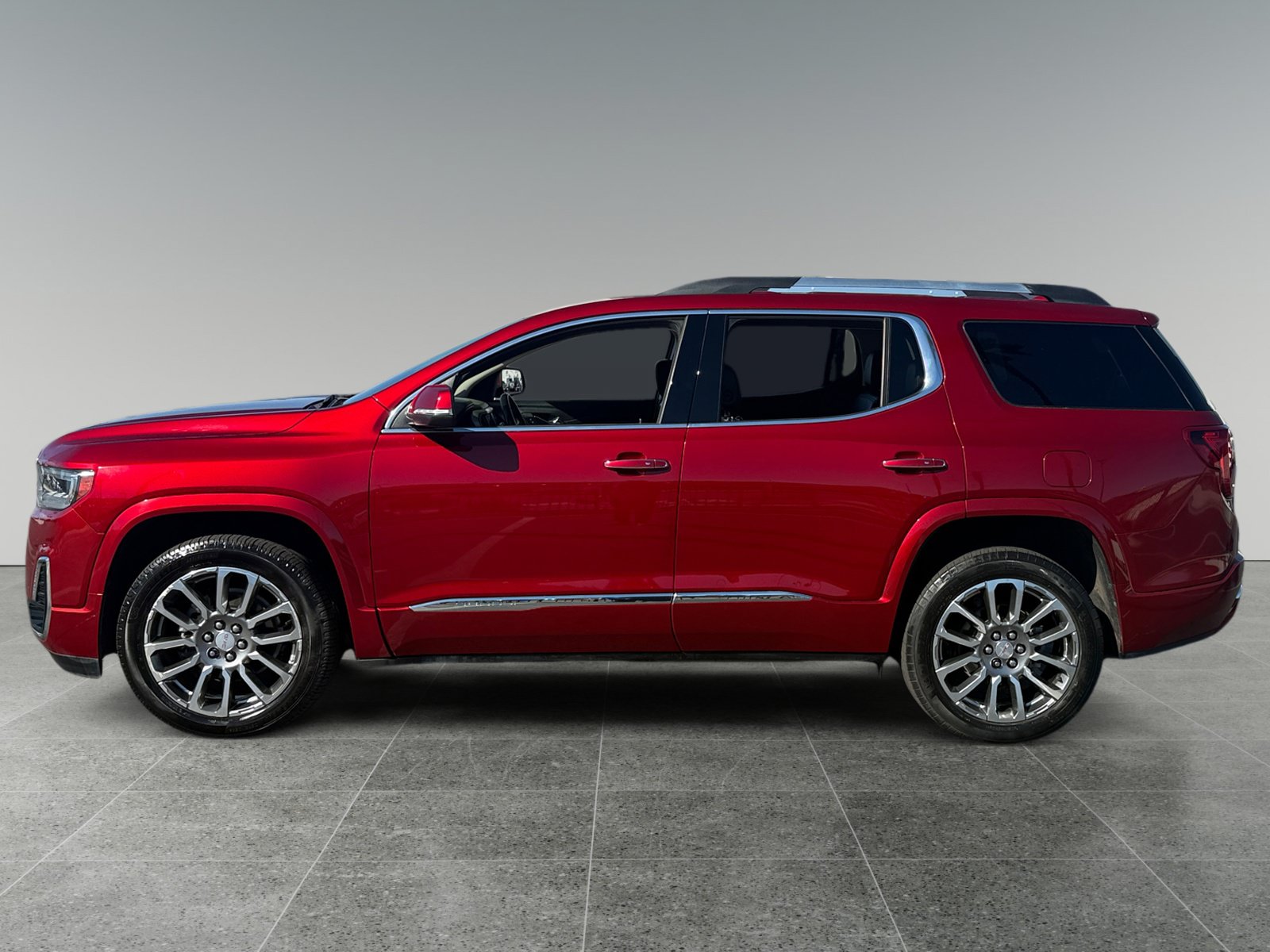 Used 2023 GMC Acadia Denali FWD image 2