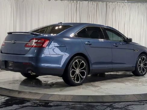 Used 2018 Ford Taurus SHO image 8