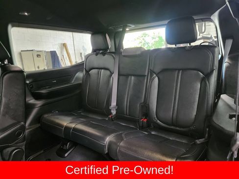 Certified 2025 Jeep Wagoneer Series II AWD/4WD image 27
