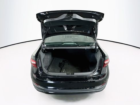 Used 2024 Volkswagen Jetta Sport FWD image 27