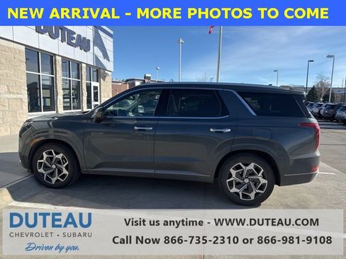 Used 2022 Hyundai Palisade Calligraphy image 1