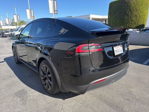 Used 2023 Tesla Model X image 4