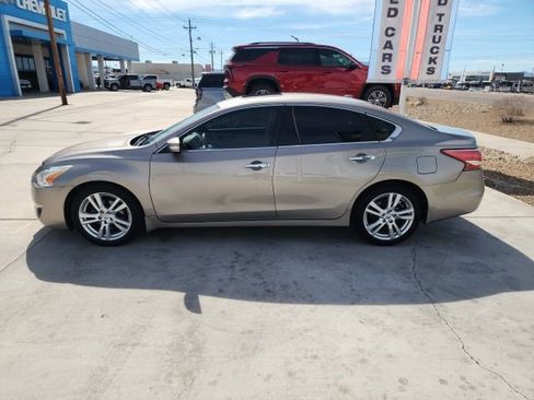 Used 2013 Nissan Altima 3.5 SL w/ Technology Pkg image 7