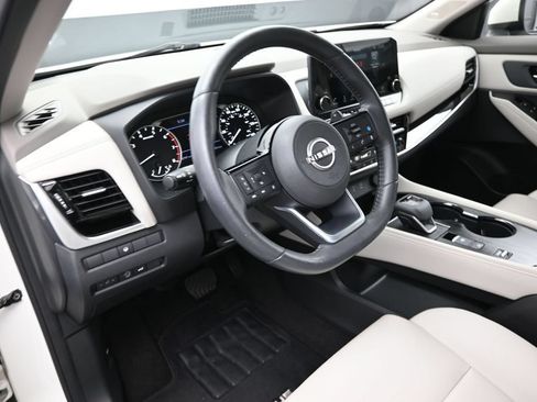 Used 2023 Nissan Rogue SL w/ SL Premium Package FWD image 22