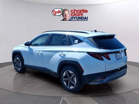 New 2026 Hyundai Tucson SEL image 3