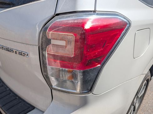 Used 2018 Subaru Forester 2.5i Premium image 5