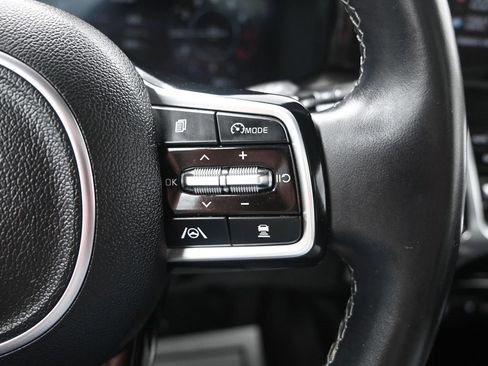 Certified 2023 Kia Sorento SX image 27