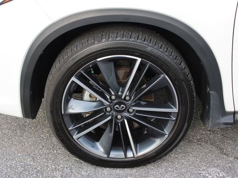 Used 2023 INFINITI QX50 Sport image 32