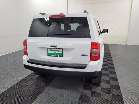 Used 2015 Jeep Patriot Sport w/ Power Value Group FWD image 7