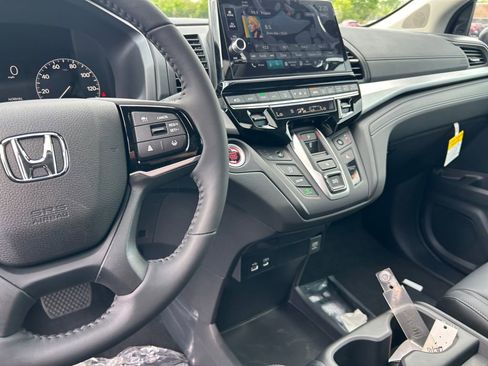 New 2026 Honda Odyssey EX-L image 11
