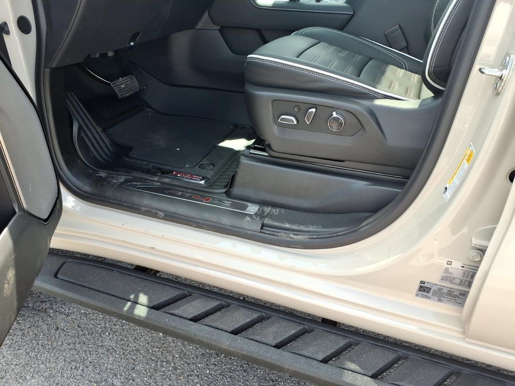 New 2026 GMC Sierra 1500 AT4X AWD/4WD image 13